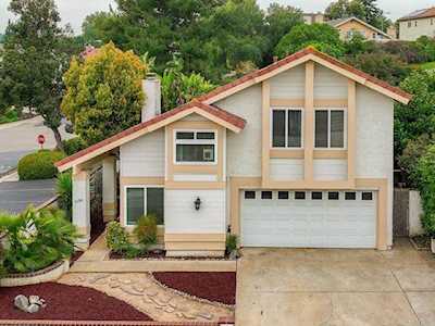 3104 Villa Espana Spring Valley, CA 91978