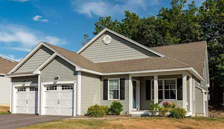 46 Cobbett Ln Hollis, NH 03049