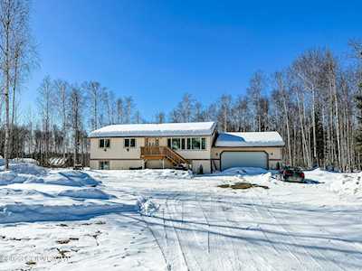 2570 Backhaus St Houston, AK 99652