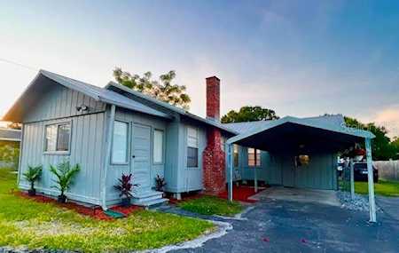 1105 30th Ave E Bradenton, FL 34208