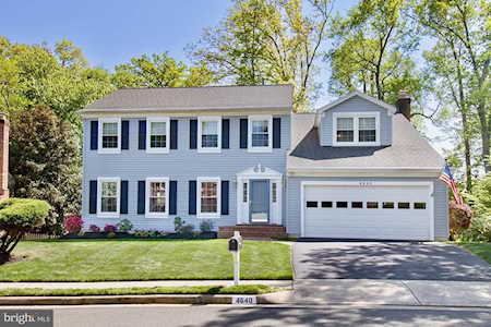 4640 Star Flower Dr Chantilly, VA 20151