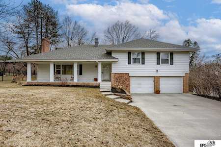 9013 Jones St Omaha, NE 68114