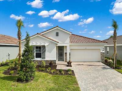 499 Daylily Blvd Nokomis, FL 34275