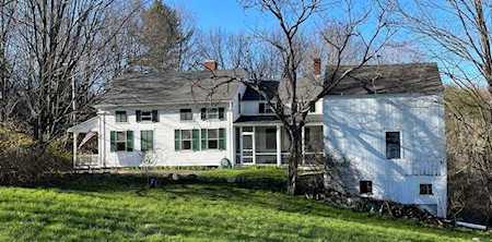 6 Northeast Fitzwilliam Road Royalston, MA 01368