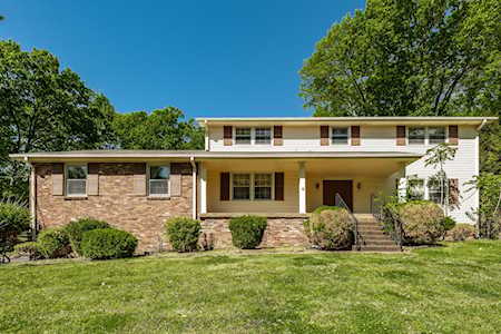 109 Nathan Forest Dr Hendersonville, TN 37075