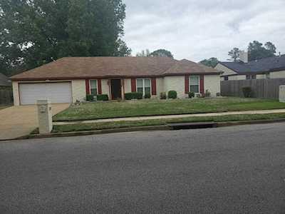 5636 Tulip Tree Dr Memphis, TN 38115