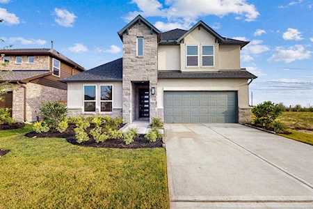 21631 Angelina Bay Dr Cypress, TX 77433