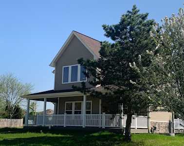 355 Woodhill Ln Lake Villa, IL 60046
