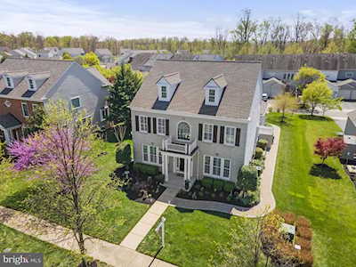41313 Windybush Dr Leesburg, VA 20175