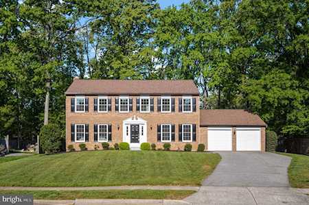 7114 Sterling Grove Dr Springfield, VA 22150