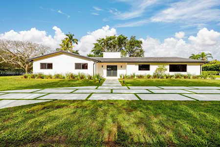 11950 SW 63rd Ave Pinecrest, FL 33156