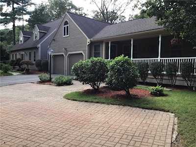 5 Frederick Ln Cumberland, RI 02864