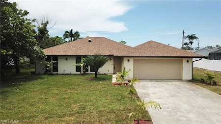 20640 Pine Tree Ln Estero, FL 33928