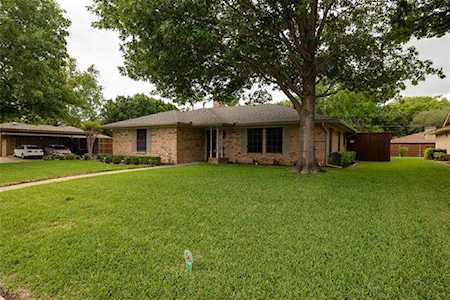 2405 Ingleside Drive Grand Prairie, TX 75050