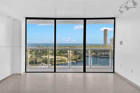 20515 E Country Club Dr #1446 Aventura, FL 33180