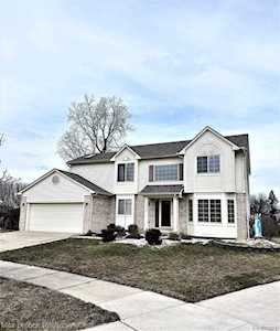 44914 Fox Pointe Dr Canton Twp, MI 48187
