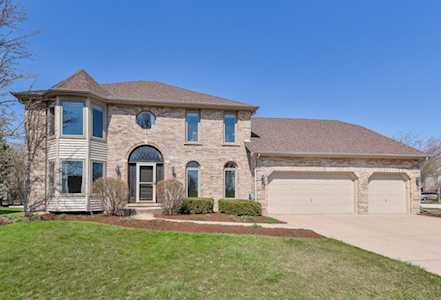 2301 Waterbury Circle Aurora, IL 60504