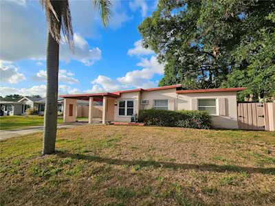 6839 Park St S South Pasadena, FL 33707
