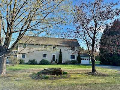 2B Meadow Oak Lane #B Deerfield, MA 01373
