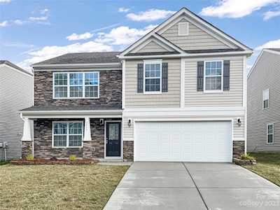 7034 Thorncrown St Charlotte, NC 28214