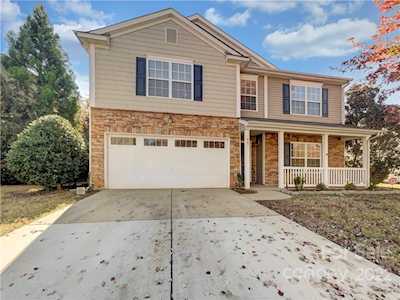 901 Willow Creek Dr Gastonia, NC 28054