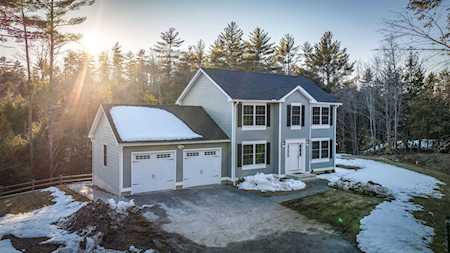 63 Chestnut Dr Allenstown, NH 03275