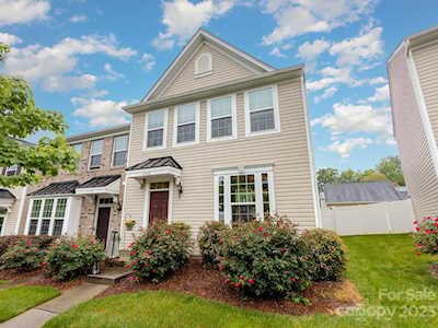 6548 Hasley Woods Dr Huntersville, NC 28078