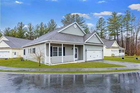 31 Torrey Pines Circle #31 Plaistow, NH 03865
