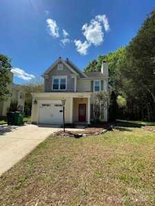 13308 Bolingbrook Ln Charlotte, NC 28273