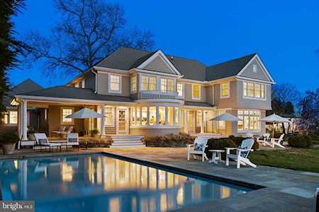 2701 Wild Holly Rd Annapolis, MD 21403