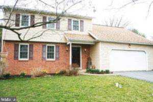 3125 Woodridge Dr Landisville, PA 17538