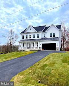 17580 Barron Heights Rd Dumfries, VA 22025