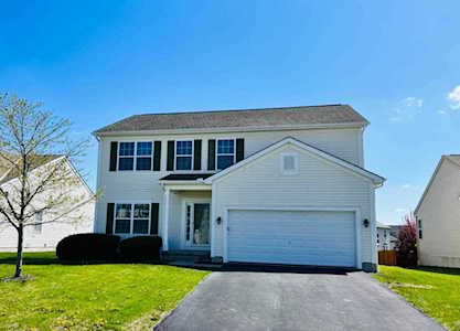 188 Red Oak Commercial Point, OH 43116