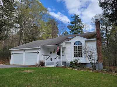 24 Winterhaven Rd Wolfeboro, NH 03894