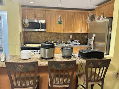 3881 W Flagler St #220 Miami, FL 33134