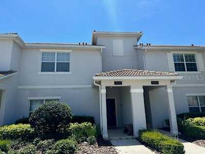 1608 Moon Valley Dr Davenport, FL 33896