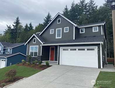 1784 NE Crystal View Ct Poulsbo, WA 98370