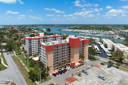232 Saint Augustine Ave #205 Venice, FL 34285