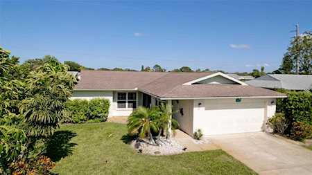 1809 72nd St W Bradenton, FL 34209