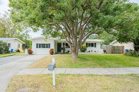 1268 Robin Hood Lane Dunedin, FL 34698