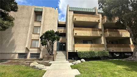 12141 Centralia St #208 Lakewood, CA 90715