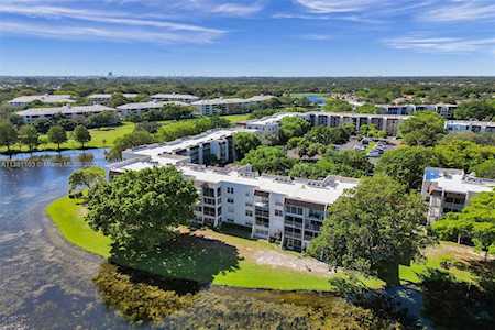 9235 Lagoon Pl #208 Davie, FL 33324