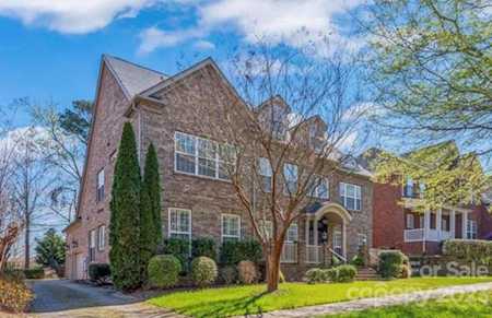11215 Warfield Ave Huntersville, NC 28078