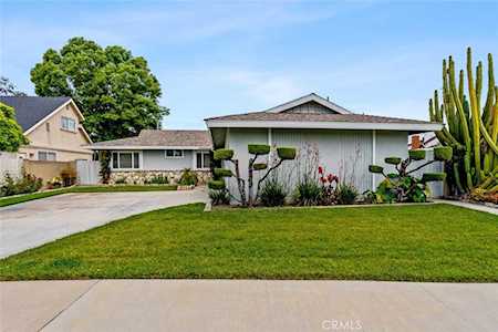 5621 Stanford Ave Garden Grove, CA 92845