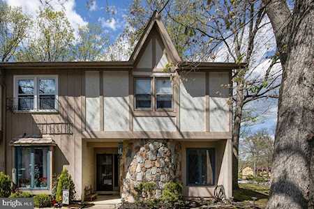 516 Jaeger Ct Sicklerville, NJ 08081