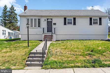 22 Rosedale Ave Glen Burnie, MD 21061