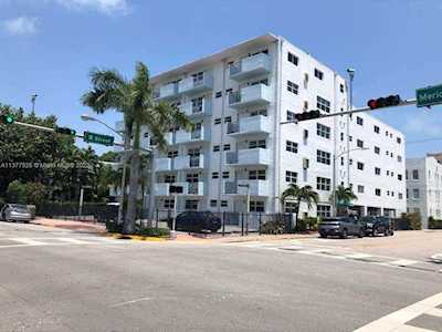 801 Meridian Ave #2D Miami Beach, FL 33139