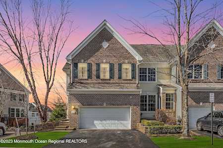 13 Deepwater Circle Manalapan, NJ 07726