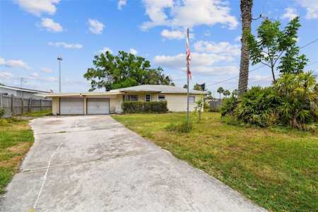 8937 Rocky Creek Dr Tampa, FL 33615