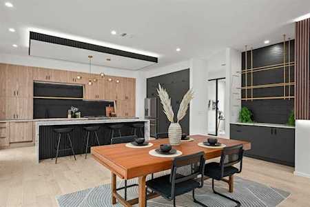 3300 Locke LN Austin, TX 78704